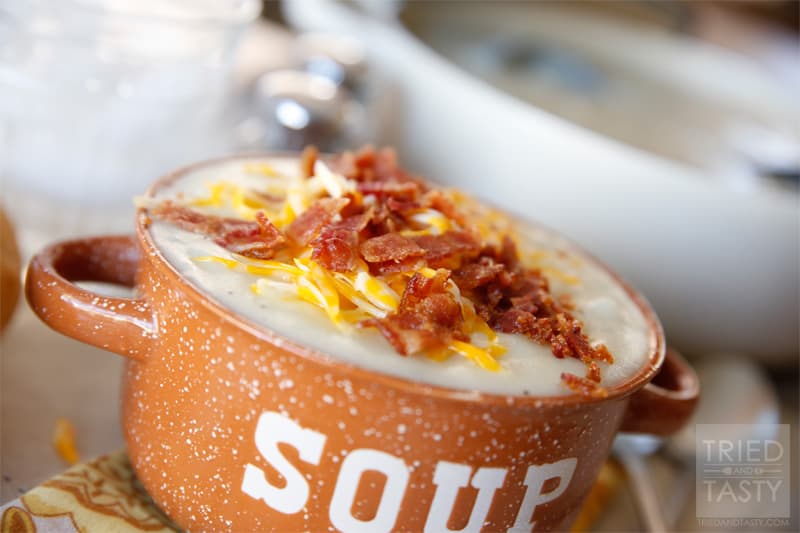 Copycat Tony Romas Baked Potato Soup // If ever there is a baked potato soup recipe that you want, it's this one! One of my favorite soups from Tony Roma's restaurant is now in your hands. You can thank me later!! | Tried and Tasty