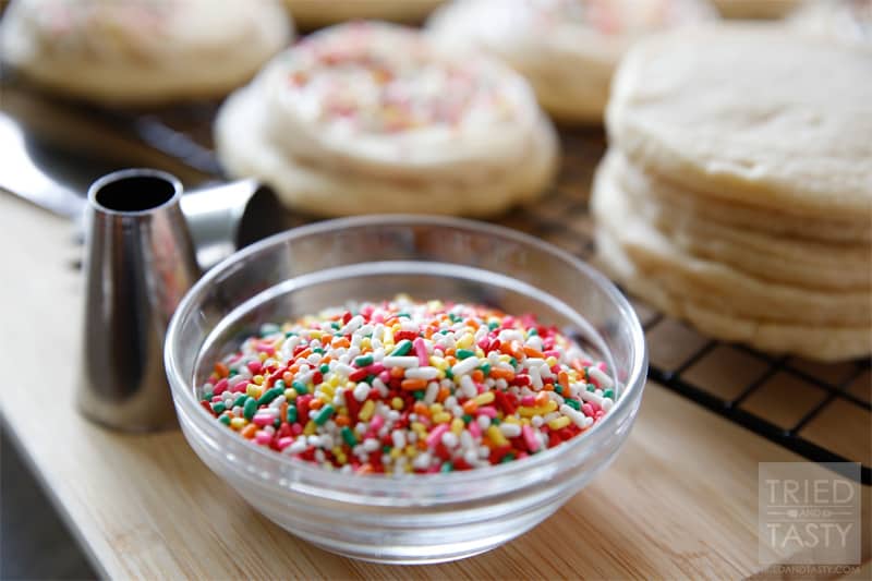 Sugar Cookies with Vanilla Buttercream Frosting // A delicious sugar cookie recipe and frosting that you'll use time and time again. | Tried and Tasty