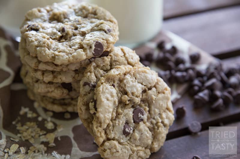 Crunchy Oatmeal Chocolate Chip  Cookies // Looking for a little 'crunch' in your cookie? These are absolutely perfect! Just the right amount of crispness surrounded by oodles of chocolate chips and oatmeal. Whip these cookies up in no time! | Tried and Tasty
