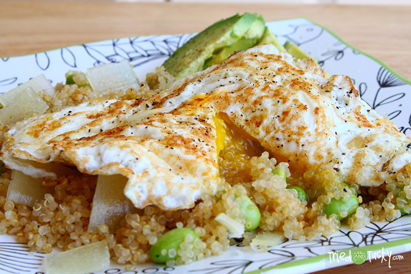 Quinoa with Edamame, Parmesan and Egg // This quinoa dish is delicious and nutrient rich! | Tried and Tasty