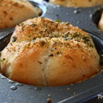 Garlic Knot Roll with spices on top
