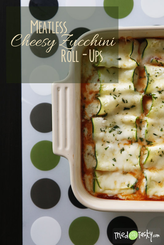 Meatless Cheesy Zucchini Roll-Ups // TriedandTasty