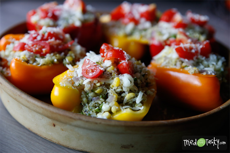 Quinoa Stuffed Peppers // If you want to incorporate more quinoa into your diet, this is a great recipe to start with! | Tried and Tasty
