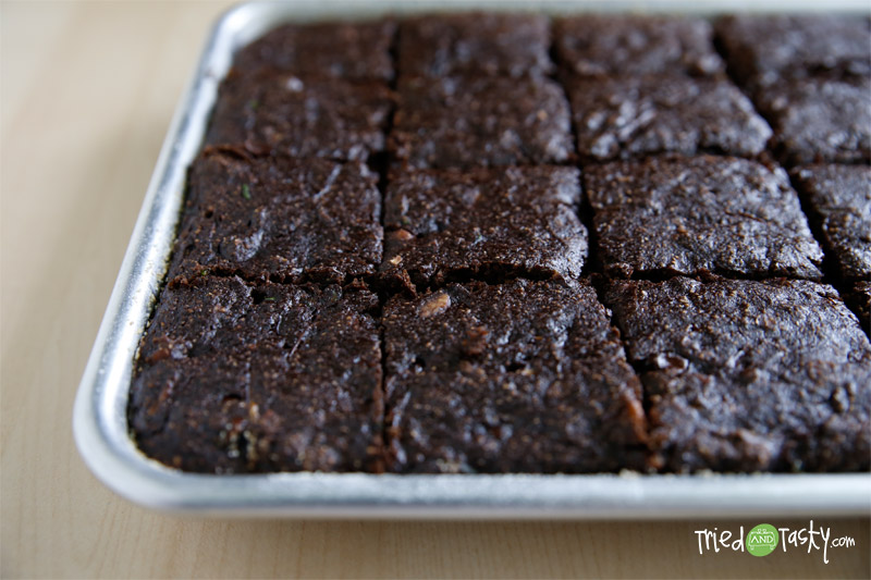 Whole Wheat Zucchini Chocolate Chip Brownies // These delicious brownies have zero refined flours or sugars! | Tried and Tasty