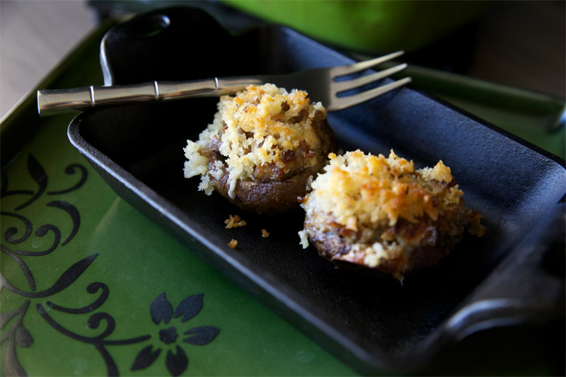Panko Crusted Sausage Stuffed Mushrooms // The sausage along with the cheesy-ness makes for a delicious and rich stuffed mushroom appetizer your guest will love. | Tried and Tasty