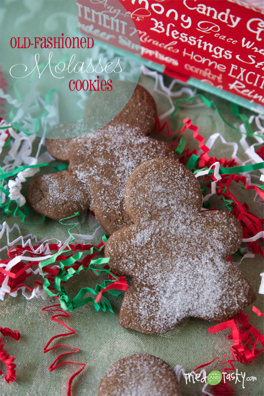 Old Fashioned Molasses Cookies // These rich and flavorful cookies taste just like Christmas! | Tried and Tasty