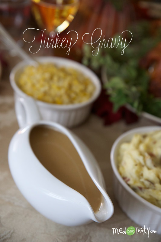 Turkey Gravy // This gravy does not disappoint!  It adds so much flavor to turkey, mashed potatoes, or stuffing! | Tried and Tasty