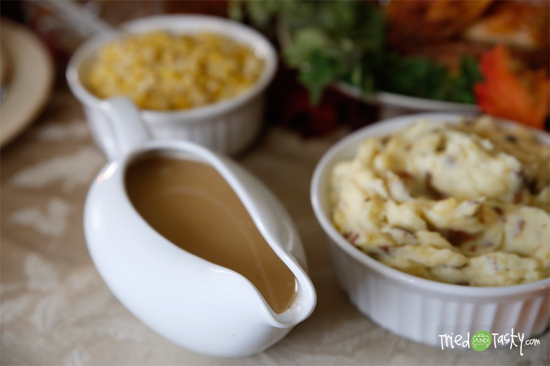 Turkey Gravy // This gravy does not disappoint!  It adds so much flavor to turkey, mashed potatoes, or stuffing! | Tried and Tasty