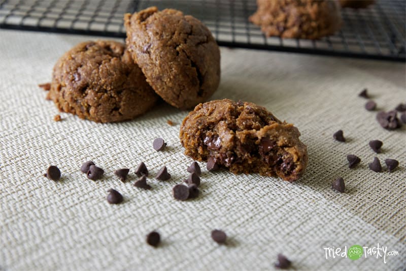 Coconut Oil Chocolate Chip Cookies // Tried and Tasty