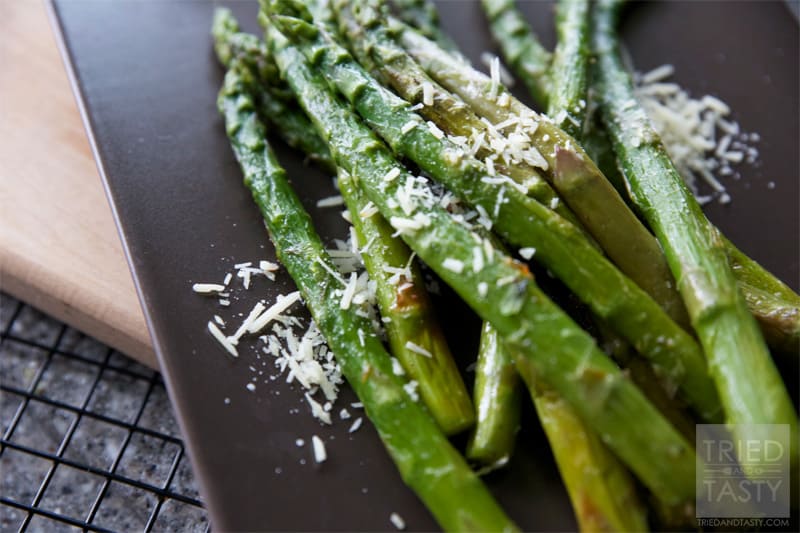 Quick & Easy Asparagus // A quick & easy side dish that will compliment any meal! | Tried and Tasty