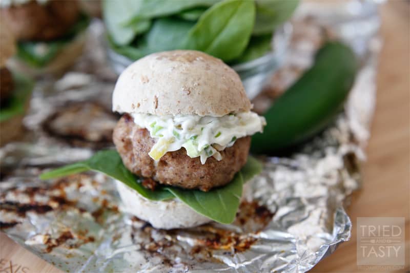 Jalapeno Popper Turkey Burger Sliders // If you love jalapeno poppers, you will love these sliders. With grilling season in full force, add this to the menu to switch things up from your typical cheeseburger and impress your guests. A great new way to enjoy a burger! | Tried and Tasty