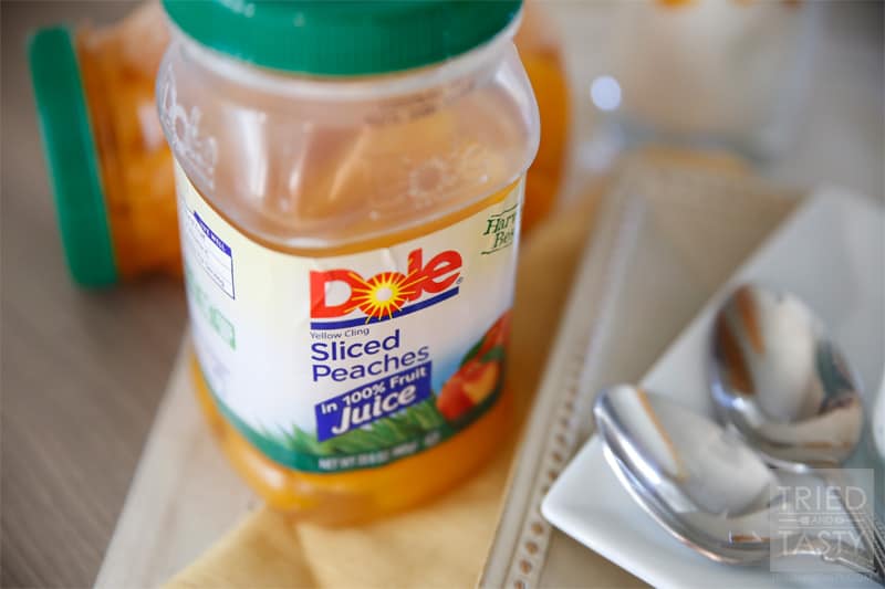 Dole Fruit In Jars Peach Slices & Greek Yogurt Pairing // The perfect way to enjoy DOLE Fruit In Jars paired with Greek yogurt! A healthy snack or delicious compliment to your morning breakfast. Any way you slice it, these peach slices are delicious! | Tried and Tasty