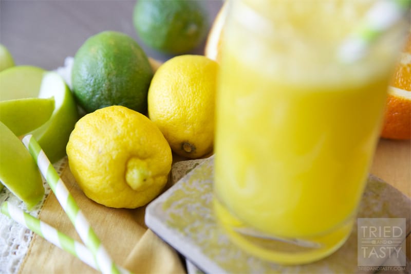 The Orange/Apple Wake-Me-Up // The most delicious way to start your day. Or enjoy mid-day, or at the end of the day! Anytime you want this splendid citrus juice, you'll be sure to feel a little extra energy! | Tried and Tasty
