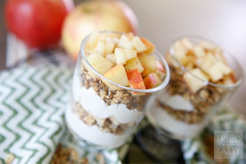 Apple Pie Parfait // A perfect healthy fall breakfast idea that's completely guilt free! | Tried and Tasty