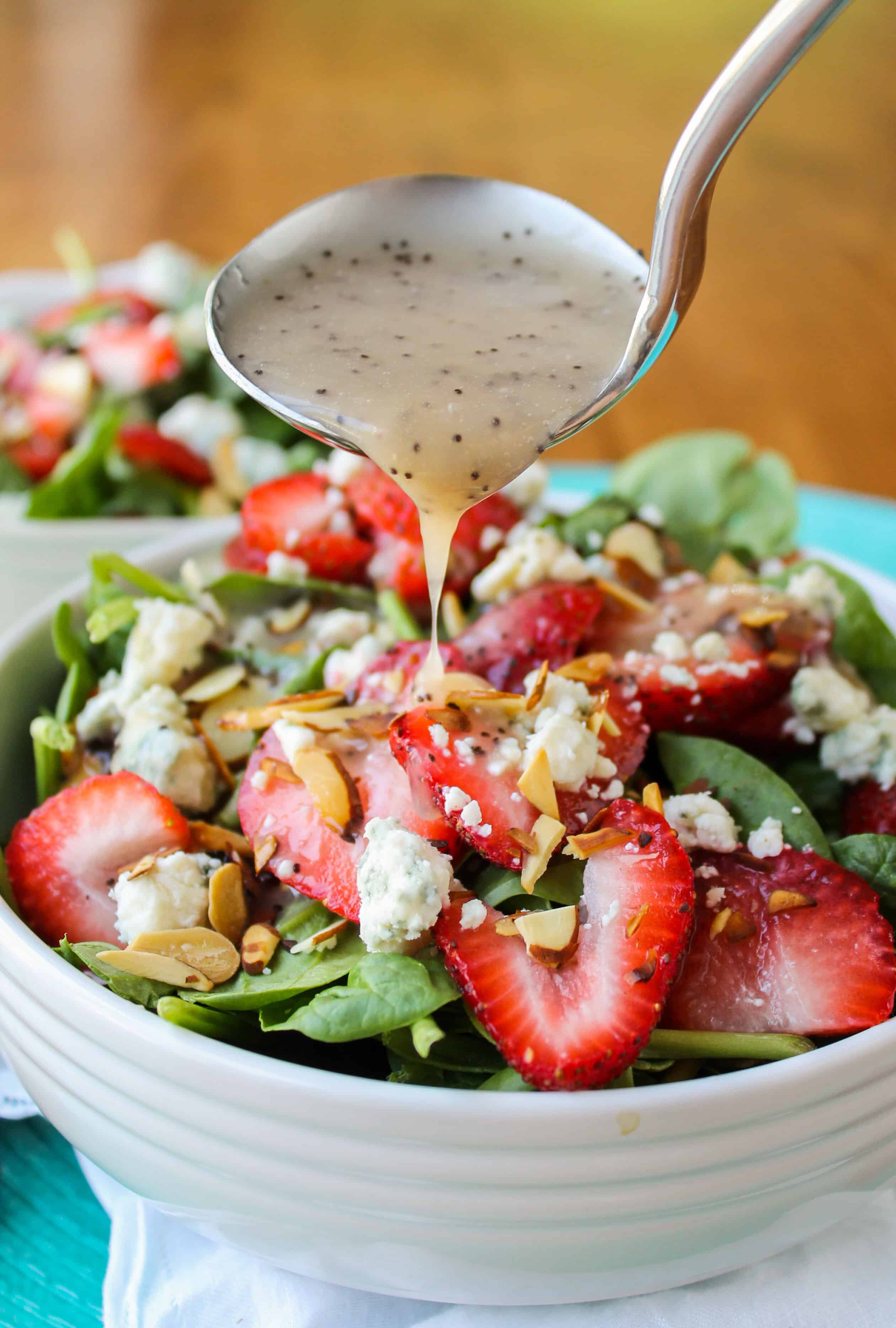 Copycat Cafe Zupas Copycat Cafe Zupas Poppyseed Dressing and Spinach Bleu Cheese Salad // The Food Charlatan