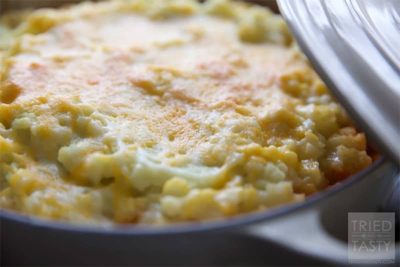 Mashed Cauliflower Shepherd's Pie // A healthy delicious & quick meal. With the exception of steaming the cauliflower, this is a one pot meal: easy peasy! | Tried and Tasty