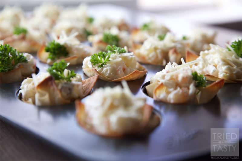 Mini Shrimp & Artichoke Appetizer Cups // Perfect for your game day menu, the perfect bite-zied appetizer great at any party! #appetizer #gameday #snack // Tried and Tasty