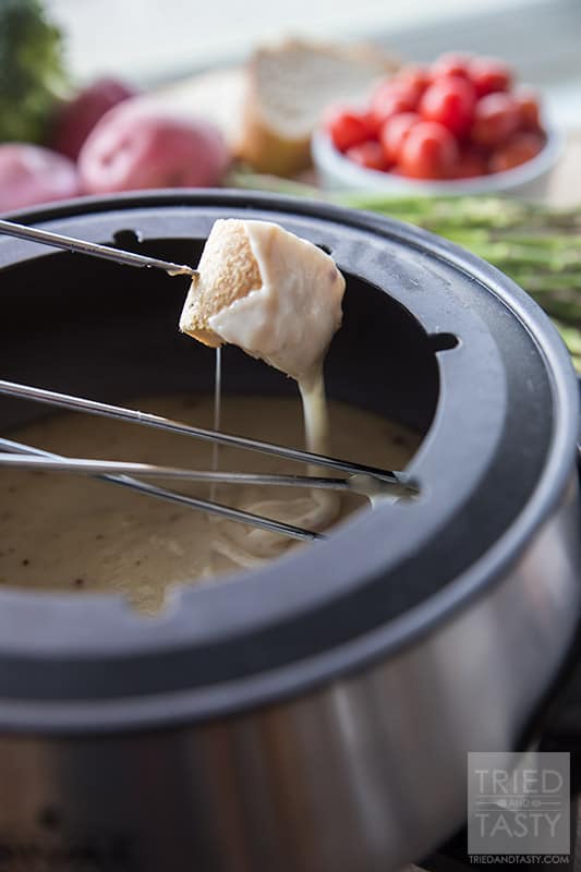 Copycat Melting Pot Traditional Swiss Fondue // The perfect romantic dinner idea for any special occasion! | Tried and Tasty