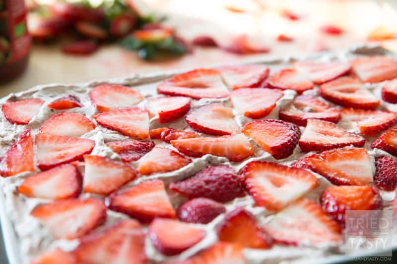 No Bake Chocolate Strawberry Icebox Cake | If you love chocolate covered strawberries, you will love this fun new twist! This cool and refreshing dessert is not only tasty, but perfect for a potluck or party! Serves a crowd & leaves guests wanting more! | Tried and Tasty