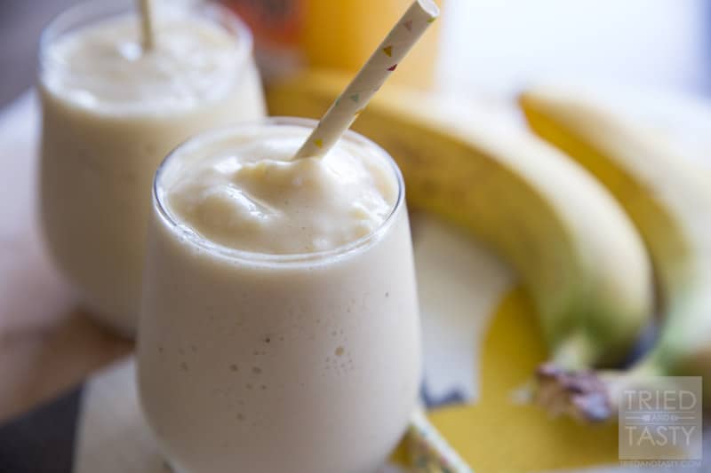 Orange Banana Breakfast Smoothie | Looking for a great smoothie for breakfast? Try this fruity combo that is cool, refreshing, and delicious! | Tried and Tasty