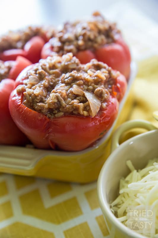 Stuffed Peppers // With only a handful of ingredients, these stuffed peppers are perfect for any weeknight or weekend dinner. Easy, tasty, and perfect for the whole family! | Tried and Tasty