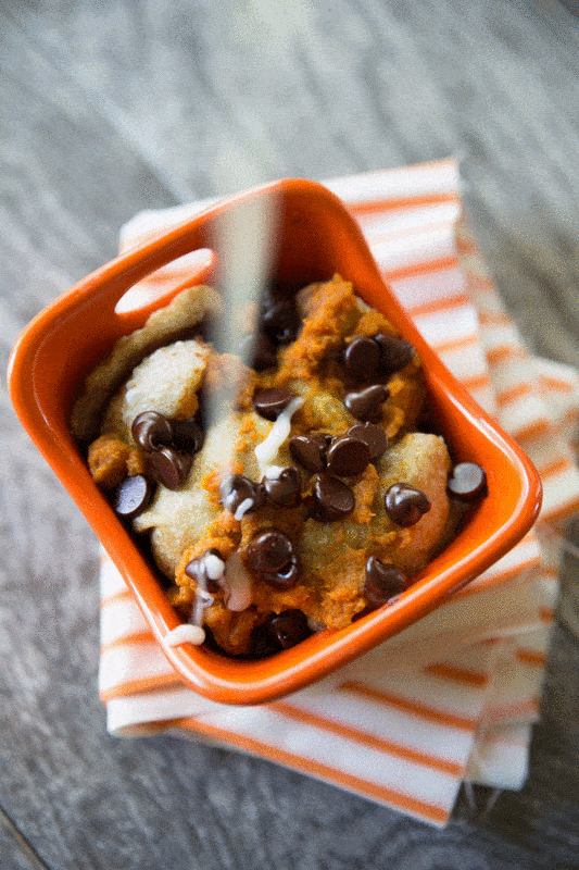 Pumpkin Chocolate Chip Cinnamon Pull Aparts // Love pumpkin? Love chocolate? Love cinnamon rolls? You won't believe how crazy easy these cinnamon rolls are. CRAZY easy, and made with a secret ingredient that makes the baking time of this sweet treat remarkable! | Tried and Tasty