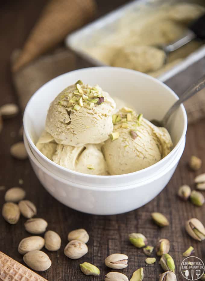 pistachio ice cream 1