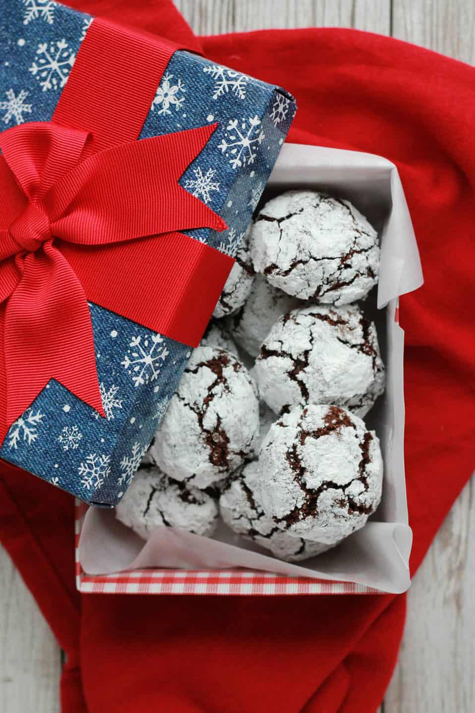 Chocolate Crinkle Cookies // One Sweet Appetite