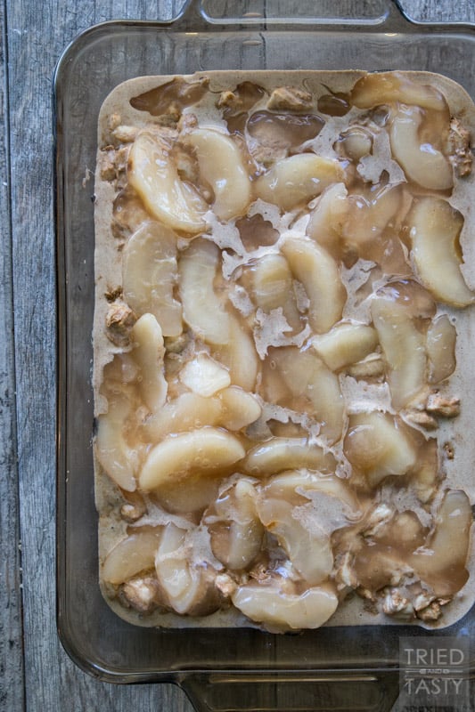 Apple Streusel Breakfast Bake // Cinnamon Rolls and apples are a great combination! | Tried and Tasty