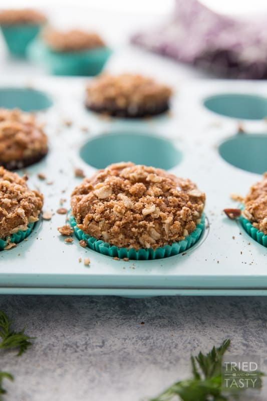 Carrot Oat Muffins With A Sweet Crunchy Streusel // Doesn't get any easier than this muffin. Great for breakfast or snack. Made with whole wheat, oats, and a list of healthy refined sugar-free ingredients. The sweet and crunchy streusel is the 'icing on the cake'. | Tried and Tasty