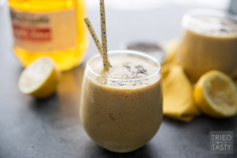 Winter Blues Blaster Detox Smoothie // Move over green smoothie, this will be the newest craze of the year. Filled with bright fruits, Martinelli's Apple Juice, and a few secret weapons. You'll want to add this smoothie to your rotation - it's sure to help you fight the blues! | Tried and Tasty