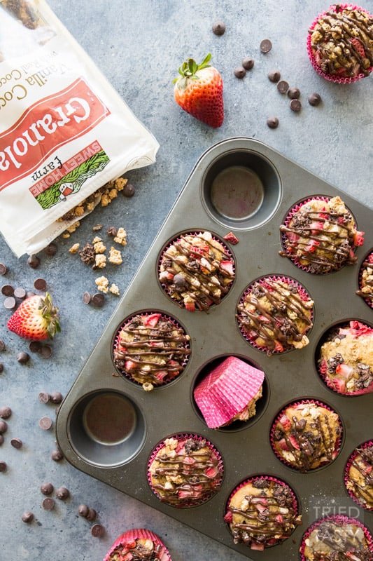 Chocolate Covered Strawberry Banana Muffins // Wake up to these gorgeous muffins on Valentine's Day or any other day! If you love chocolate covered strawberries then you will love these delicious muffins. So soft, so sweet and so very pretty! | Tried and Tasty