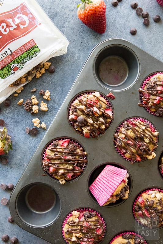 Chocolate Covered Strawberry Banana Muffins // Wake up to these gorgeous muffins on Valentine's Day or any other day! If you love chocolate covered strawberries then you will love these delicious muffins. So soft, so sweet and so very pretty! | Tried and Tasty