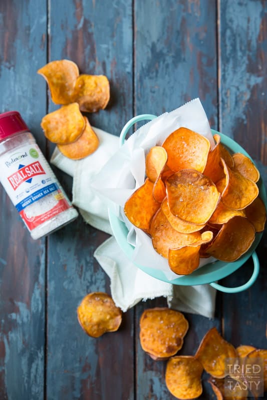 The Perfect Sweet Potato Chips // Want to know how to achieve the perfect homemade sweet potato chip? I'll show you how & trust me - they are amazing as they look! | Tried and Tasty