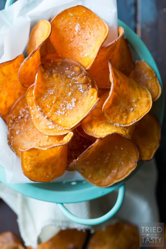 The Perfect Sweet Potato Chips // Want to know how to achieve the perfect homemade sweet potato chip? I'll show you how & trust me - they are amazing as they look! | Tried and Tasty