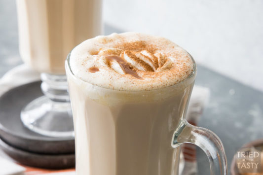 Caramel Chai Tea Latte // Move over Pumpkin Spice Latte, there's a new Latte that's sure to win you over! Chai Tea has been elevated in the delicious warm spiced drink that will satisfy every taste bud! | Tried and Tasty